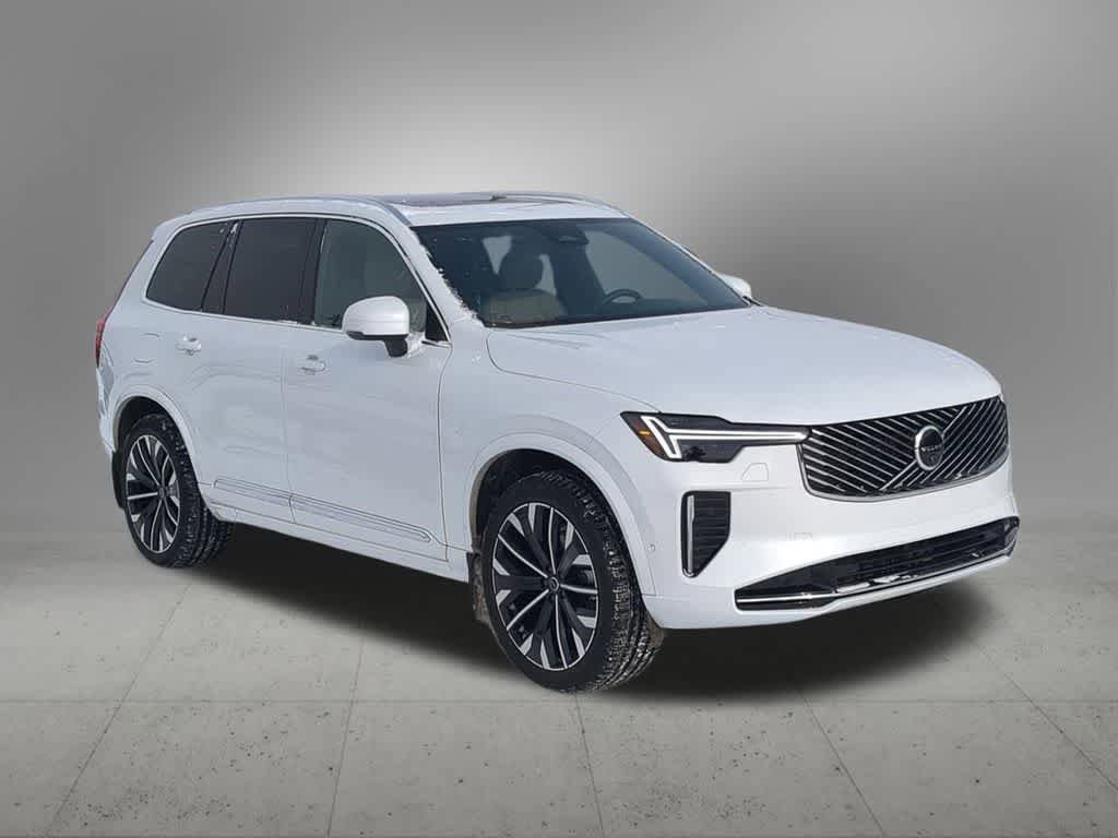 Certified 2026 Volvo XC90 B6 Plus w/ Protection Package Premier AWD/4WD image 8