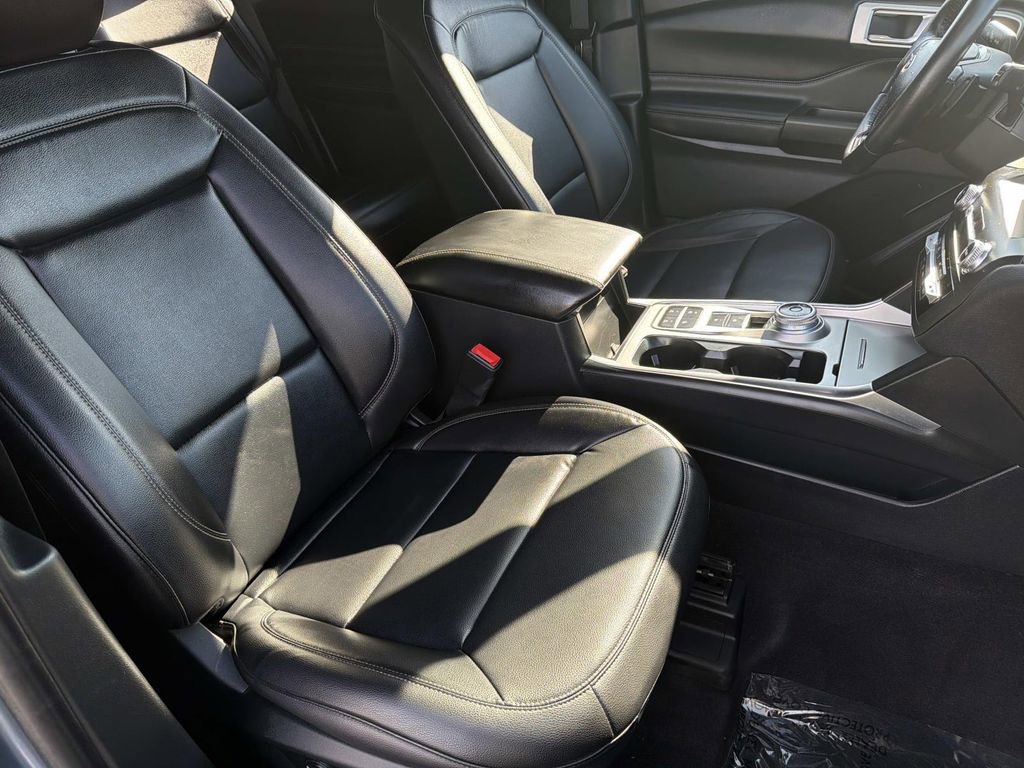Certified 2020 Ford Explorer XLT image 24