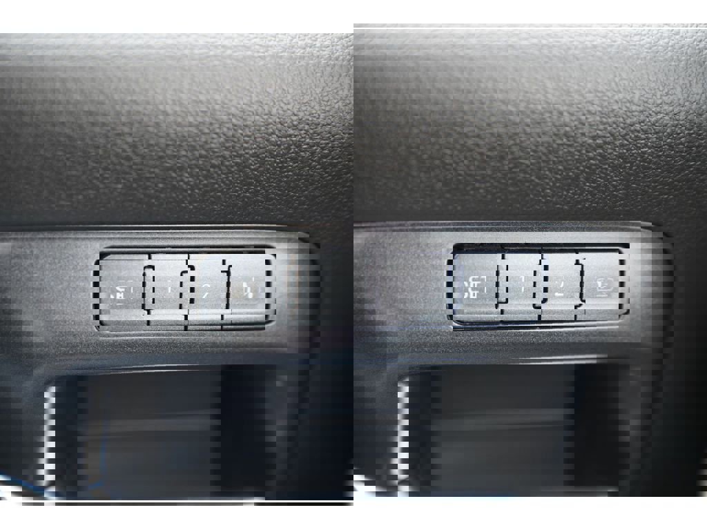 Used 2015 GMC Sierra 3500 Denali w/ Duramax Plus Package image 27