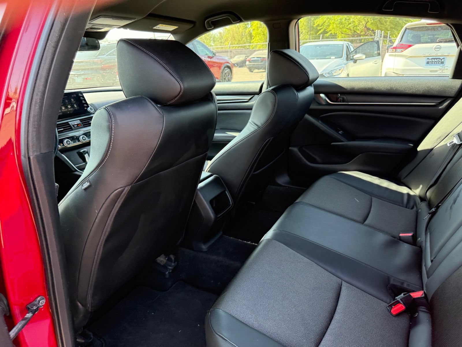 Used 2018 Honda Accord Sport image 11
