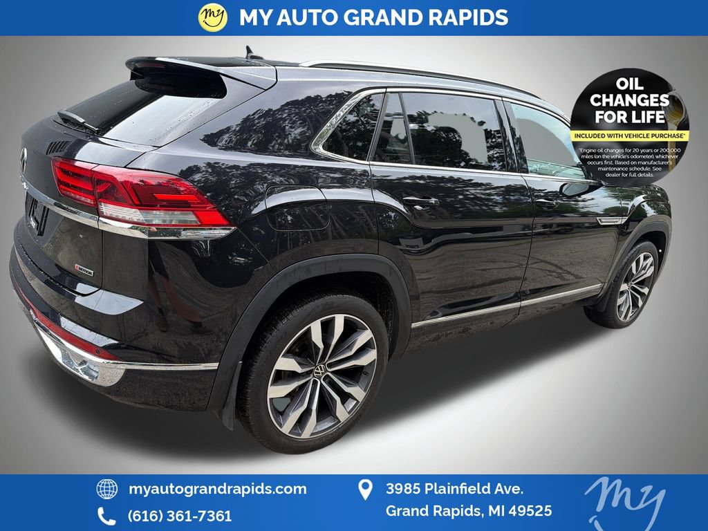 Used 2022 Volkswagen Atlas Cross Sport SEL Premium R-Line AWD/4WD image 7