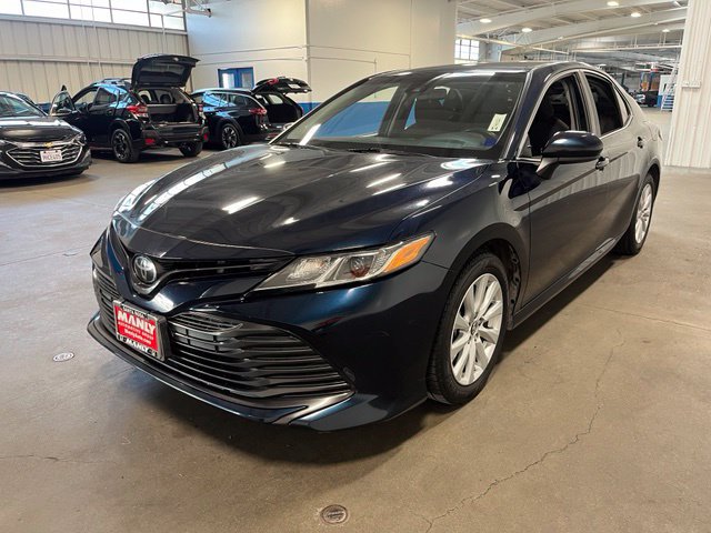 Used 2018 Toyota Camry LE FWD image 7