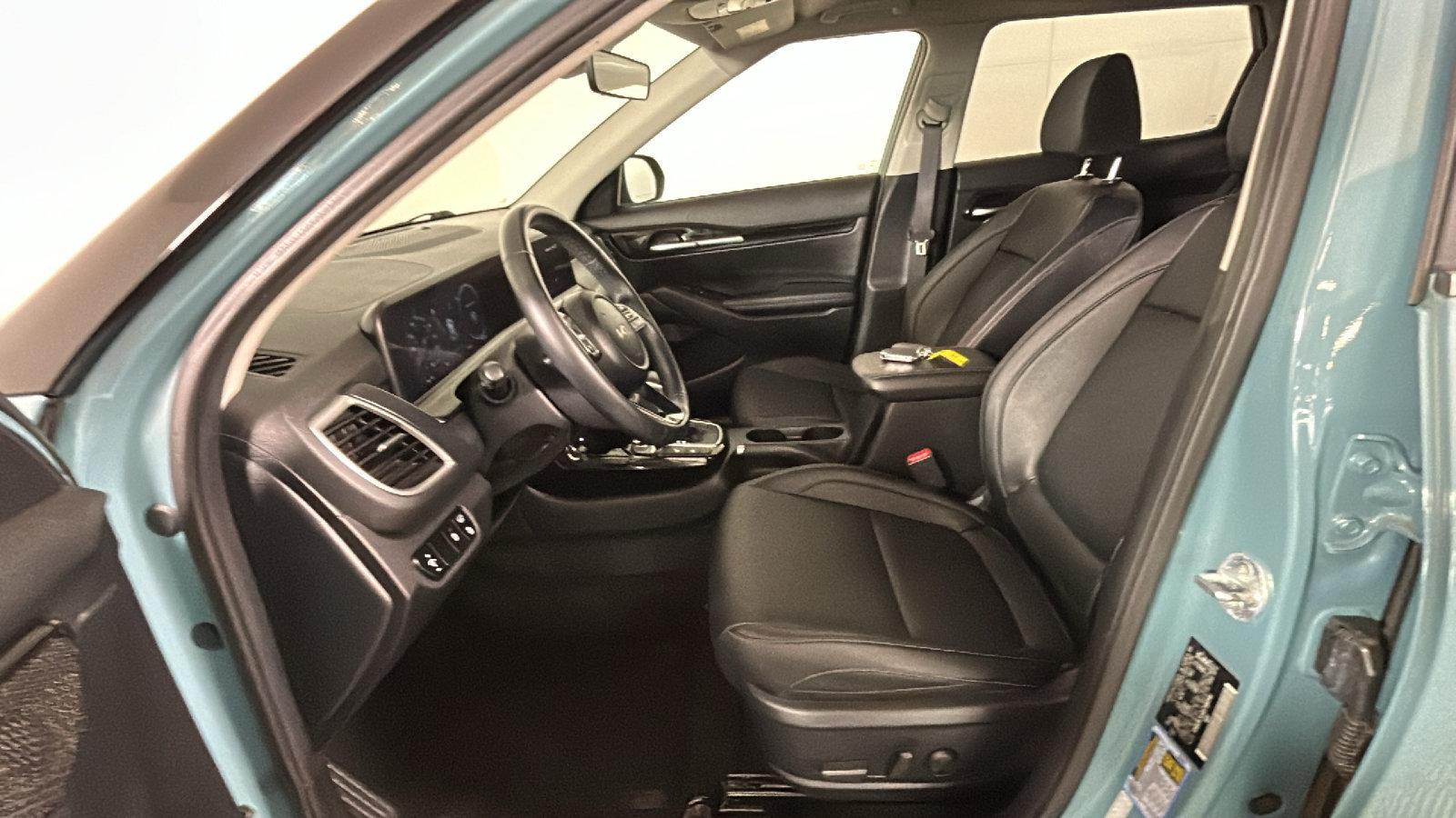 Used 2025 Kia Seltos EX w/ EX Sunroof Package AWD/4WD image 14