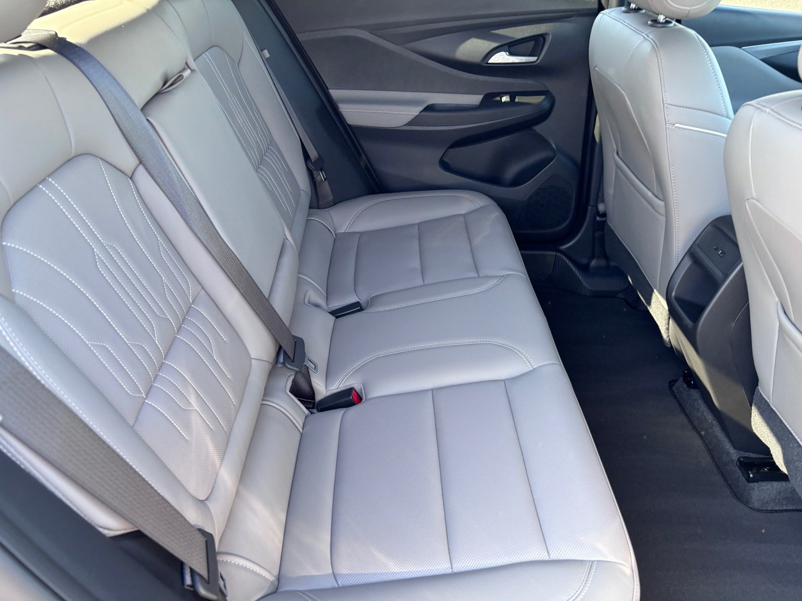 Certified 2026 Buick Envista Avenir FWD image 12