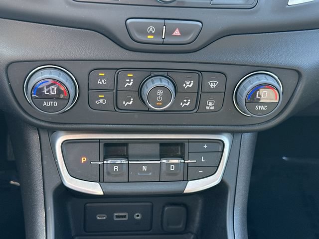 Certified 2024 GMC Terrain SLE w/ Driver Convenience Package FWD image 19