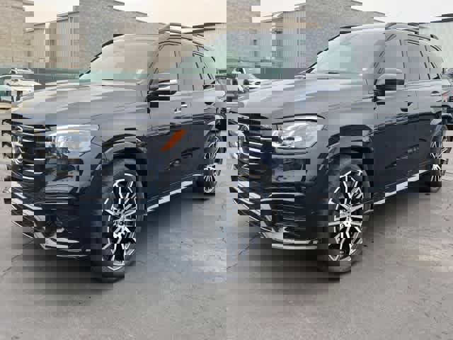 New 2025 Mercedes-Benz GLS 450 4MATIC