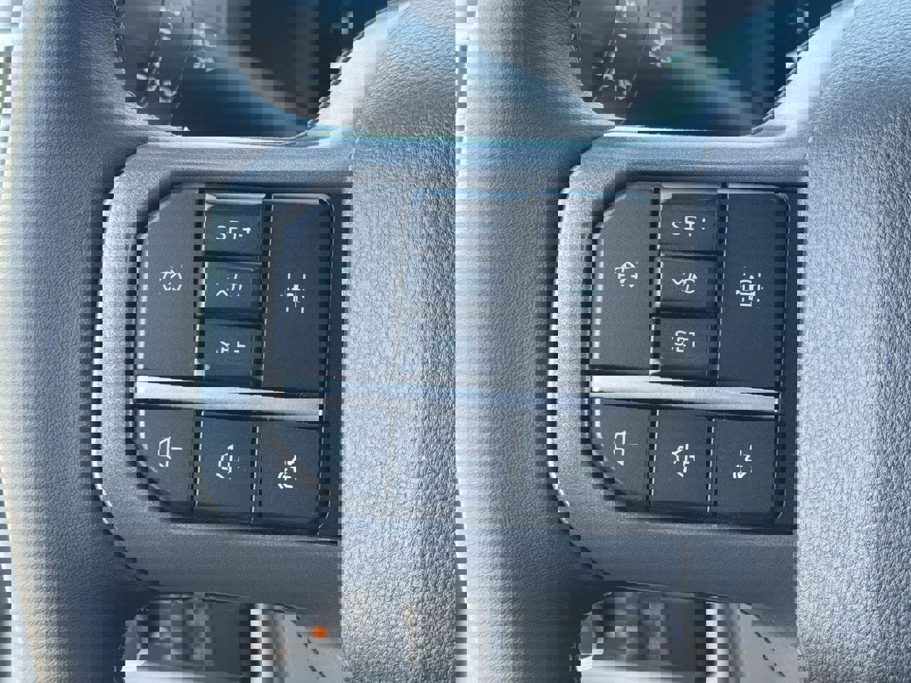 New 2025 Ford F150 XLT w/ Equipment Group 301A Standard image 17