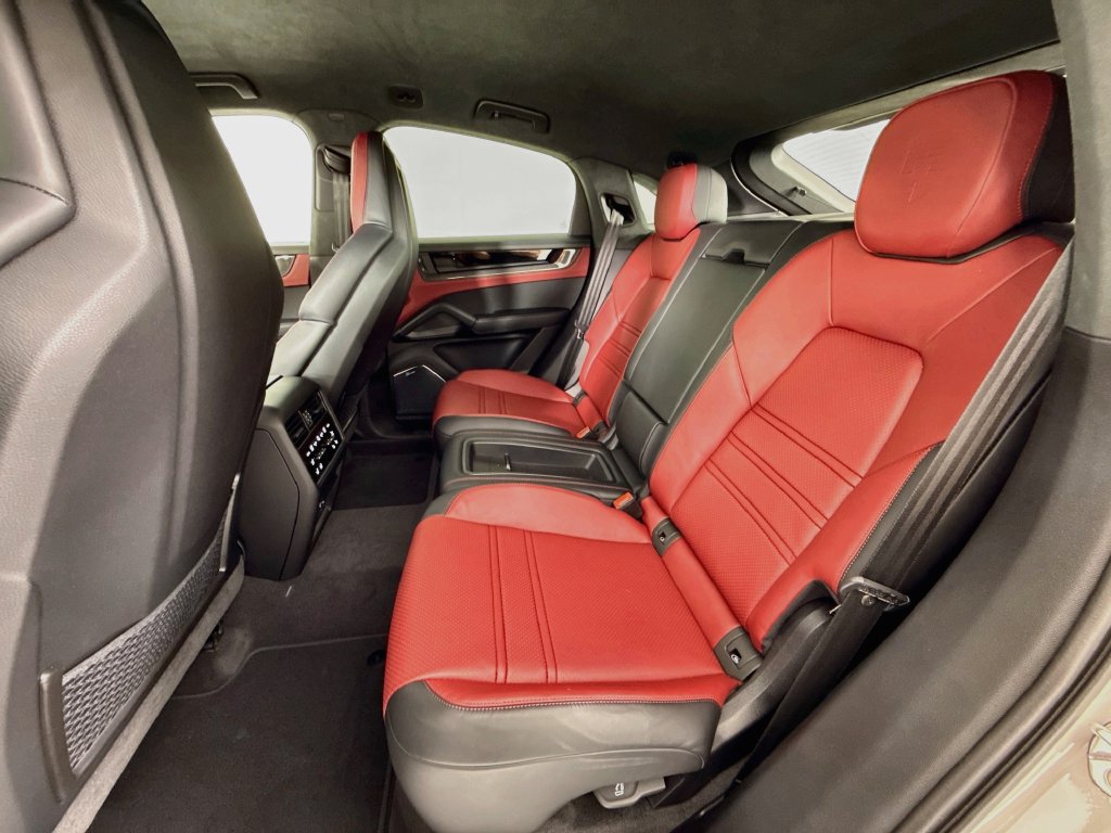 New 2026 Porsche Cayenne Turbo GT AWD/4WD image 23