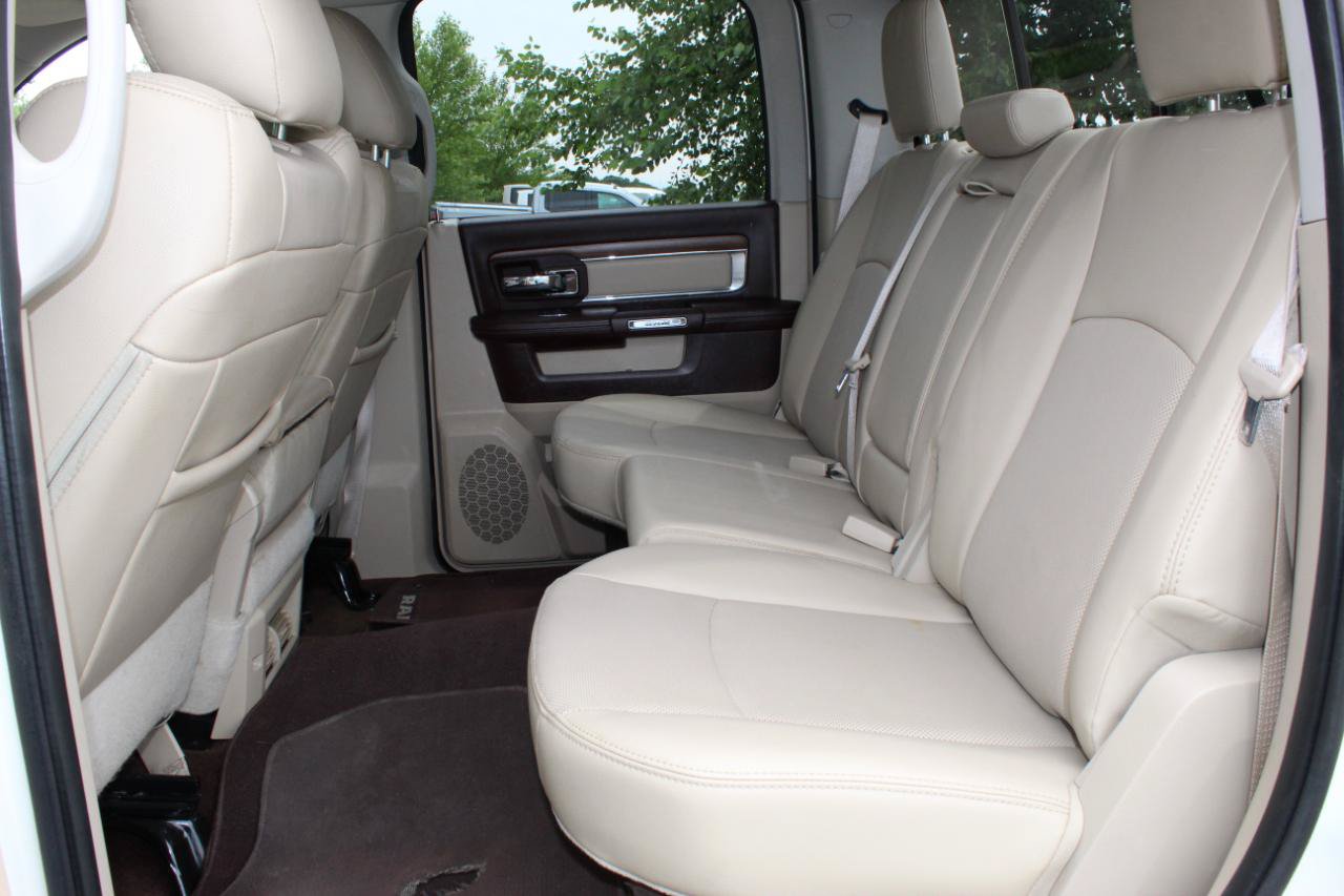 Used 2016 RAM 1500 Laramie w/ Convenience Group AWD/4WD image 15
