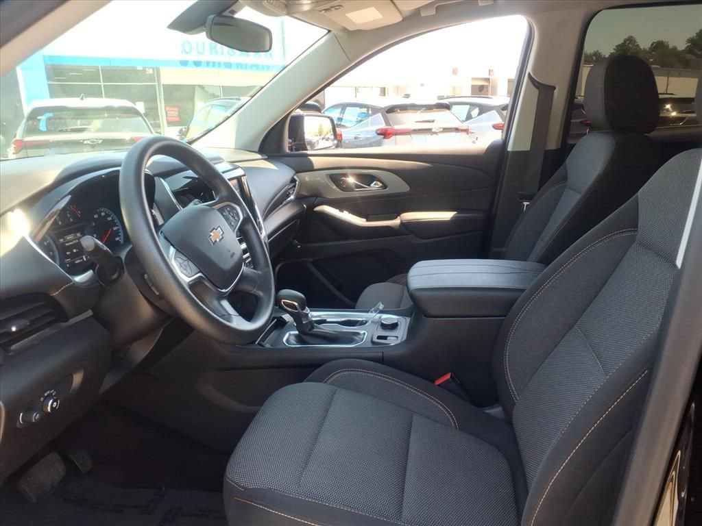 Used 2021 Chevrolet Traverse LS AWD/4WD image 9