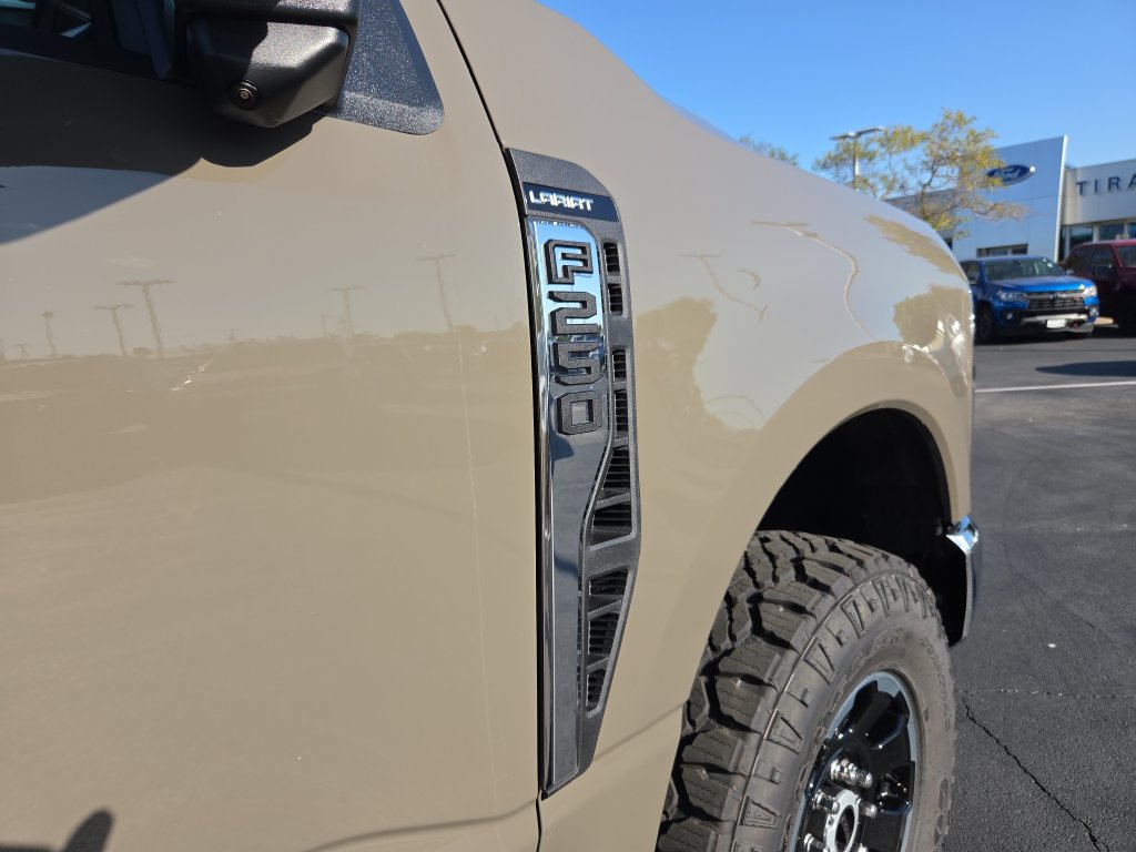 New 2027 Ford F250 Lariat w/ Tremor Off-Road Package AWD/4WD image 17