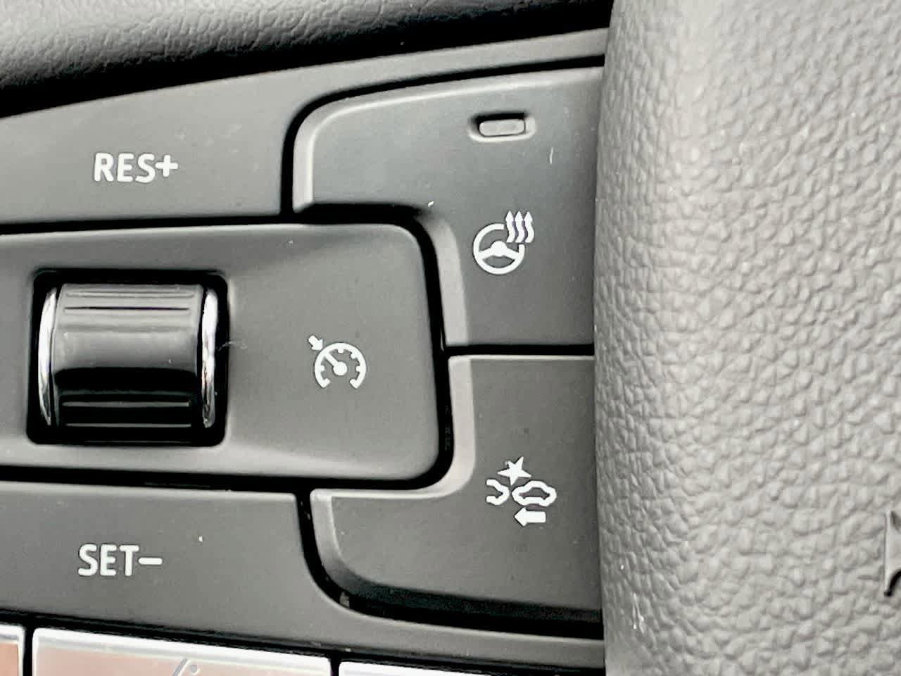 Certified 2023 Cadillac XT6 Premium Luxury image 26