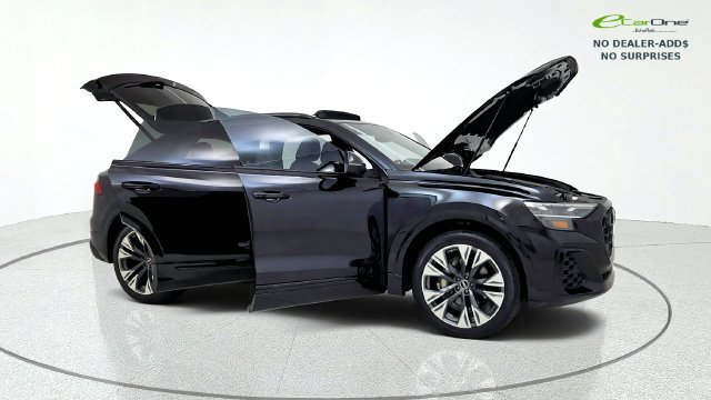 Used 2024 Audi Q8 Premium Plus AWD/4WD image 20