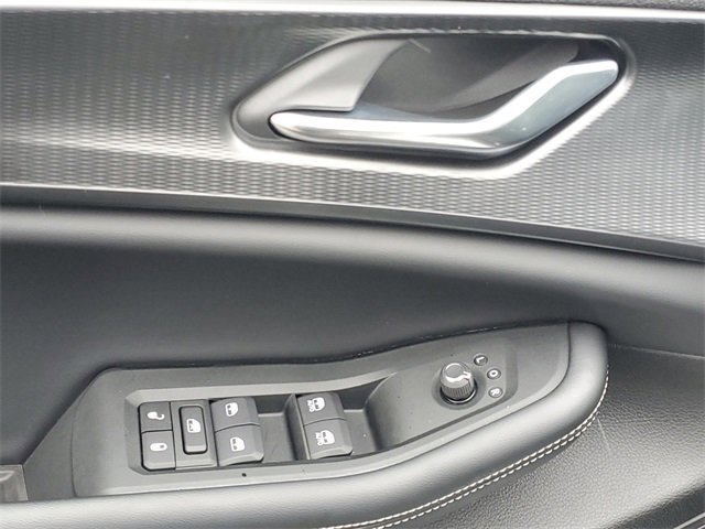 New 2025 Jeep Grand Cherokee L Altitude image 18