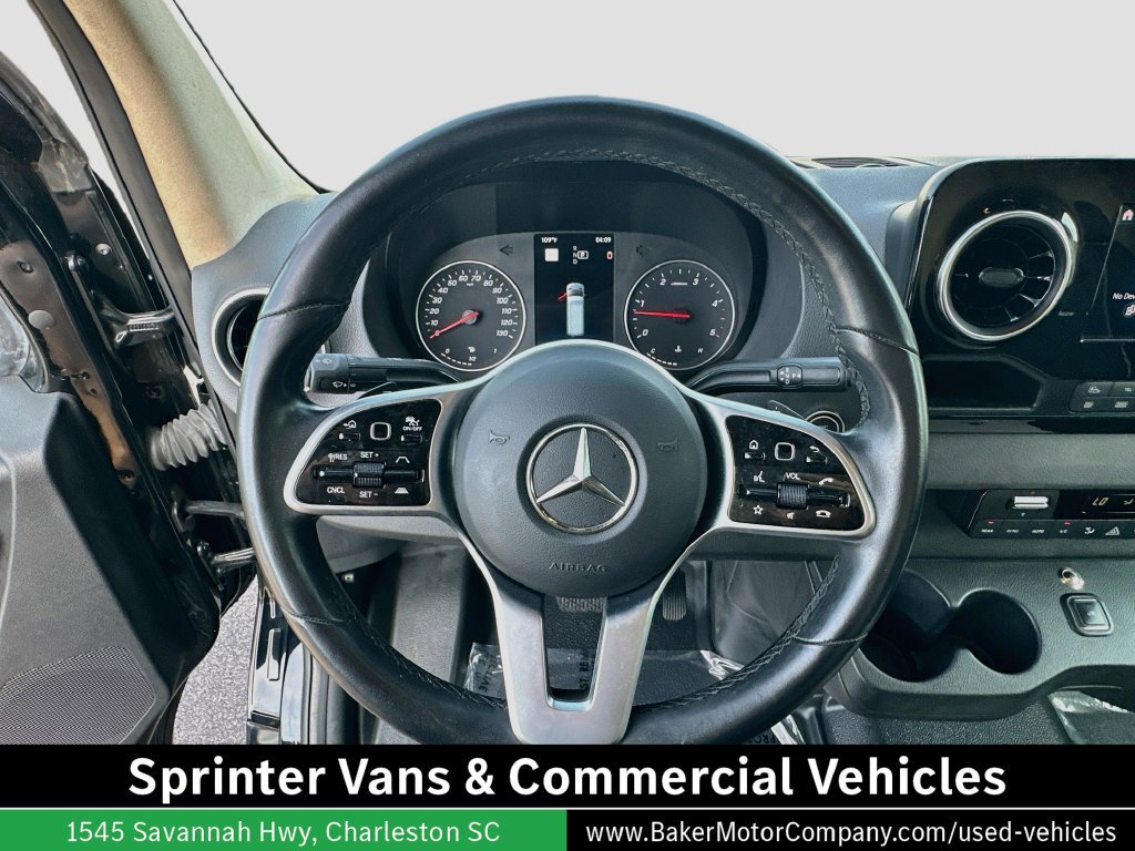 Used 2021 Mercedes-Benz Sprinter 2500 image 30
