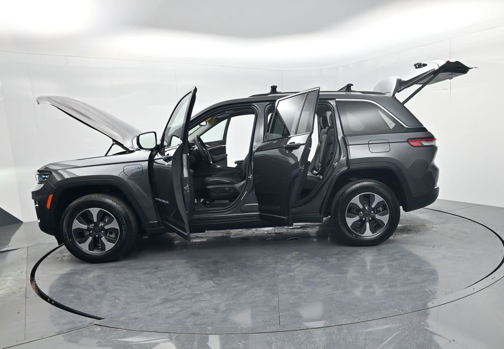 Used 2022 Jeep Grand Cherokee Limited 4xe image 74