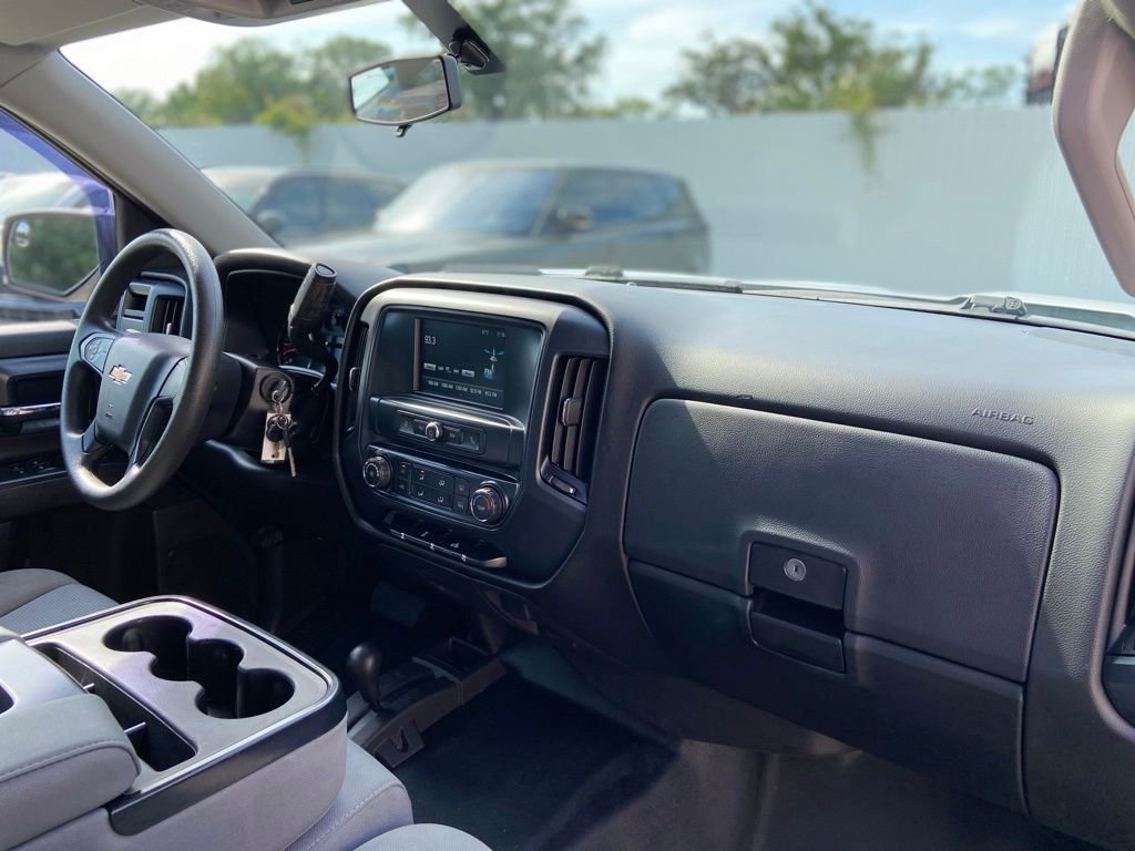 Used 2018 Chevrolet Silverado 1500 W/T w/ WT Convenience Package AWD/4WD image 18