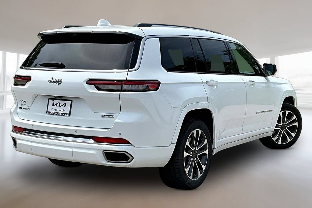 Used 2022 Jeep Grand Cherokee L Overland w/ Advanced Protech Group III AWD/4WD image 6