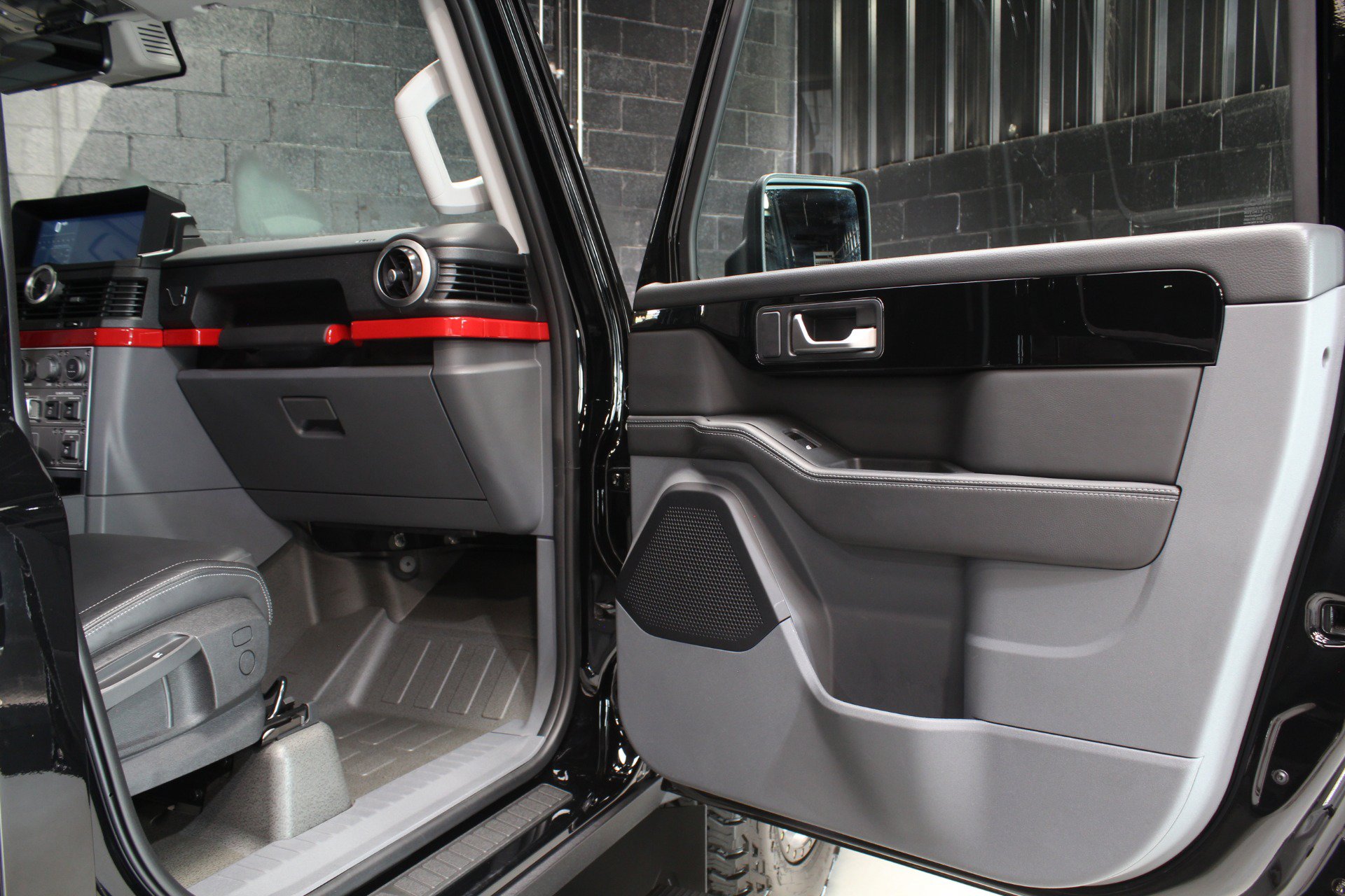 Used 2024 INEOS Grenadier Station Wagon AWD/4WD image 57