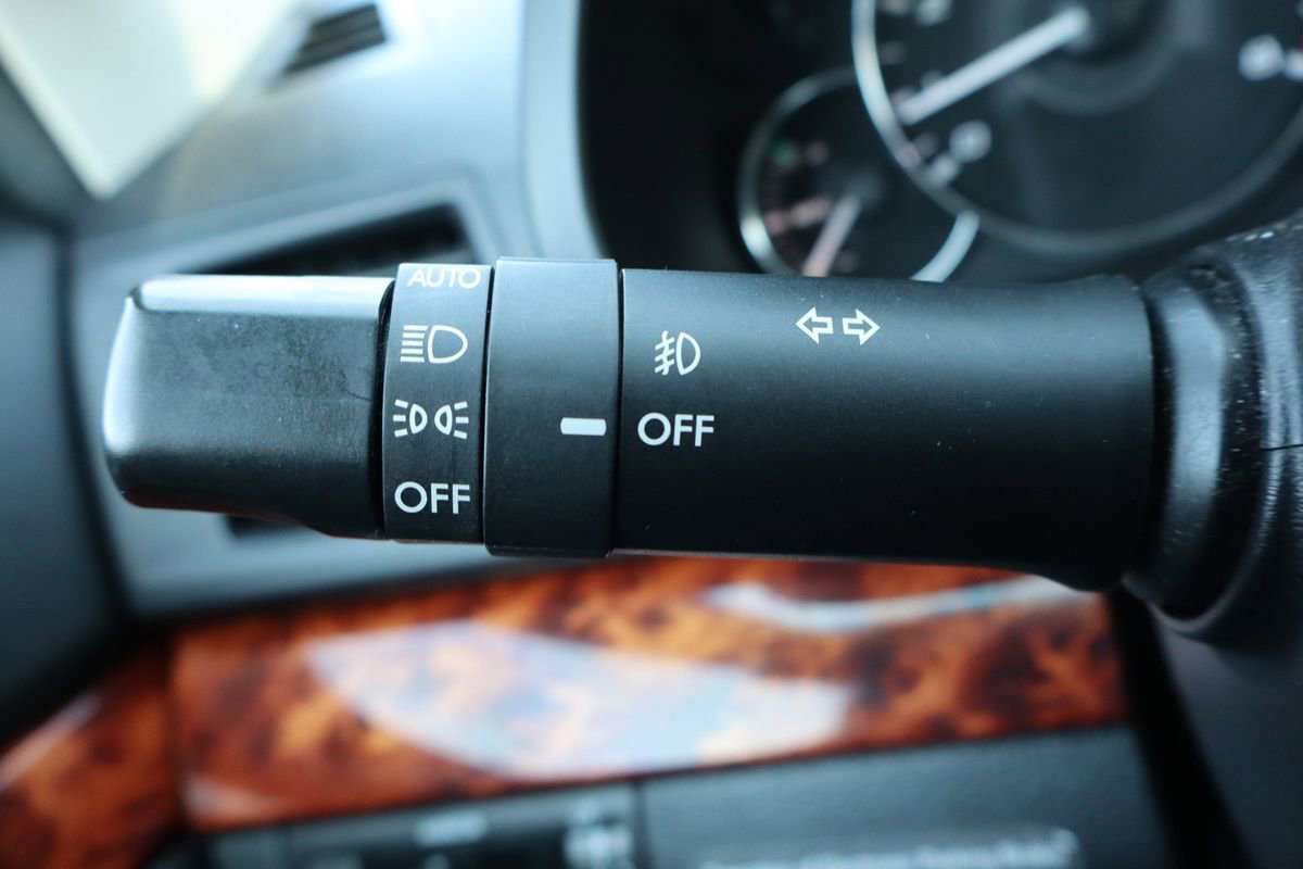 Used 2012 Subaru Outback 2.5i Limited w/ Moonroof Pkg image 32