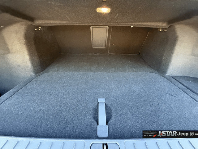Used 2025 Lucid Air Pure RWD image 24