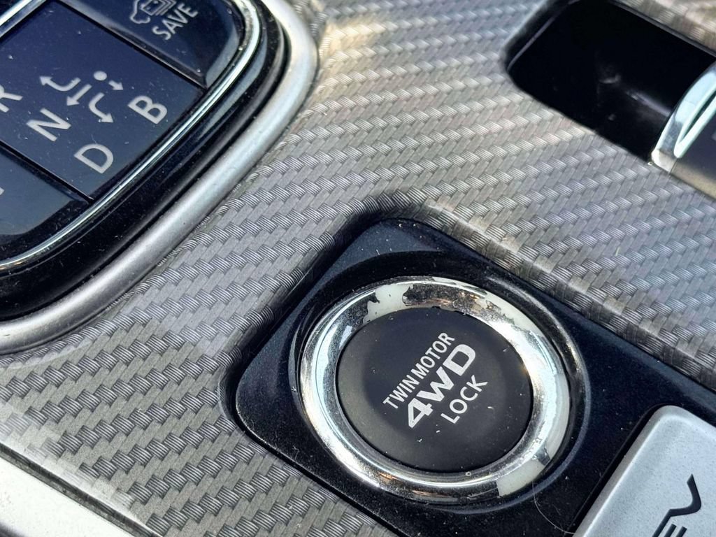 Used 2020 Mitsubishi Outlander SEL AWD/4WD image 23