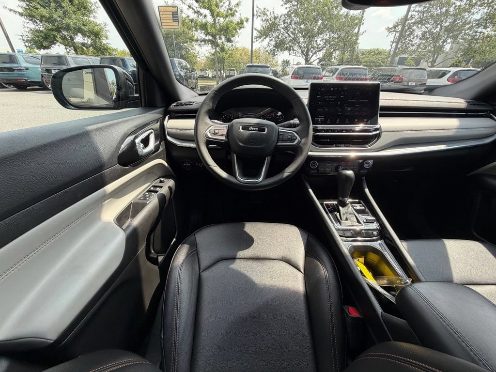 Used 2024 Jeep Compass Limited AWD/4WD image 19