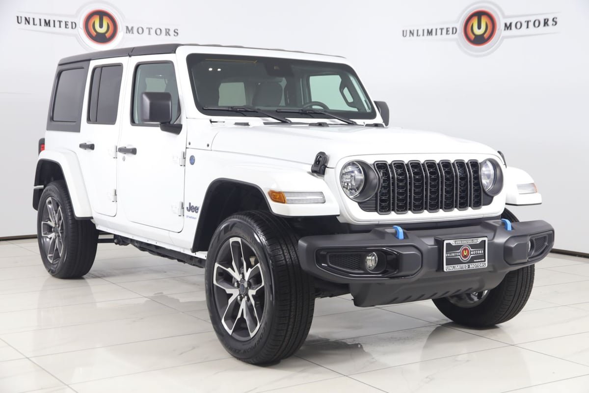 Used 2024 Jeep Wrangler Unlimited w/ Convenience Group AWD/4WD image 19