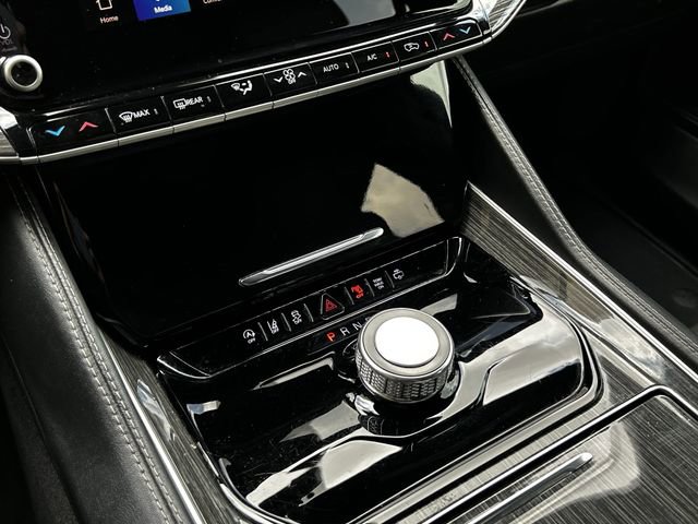 Used 2022 Jeep Wagoneer Series II RWD image 19