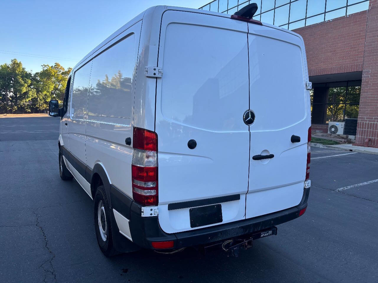 Used 2016 Mercedes-Benz Sprinter 2500 image 7