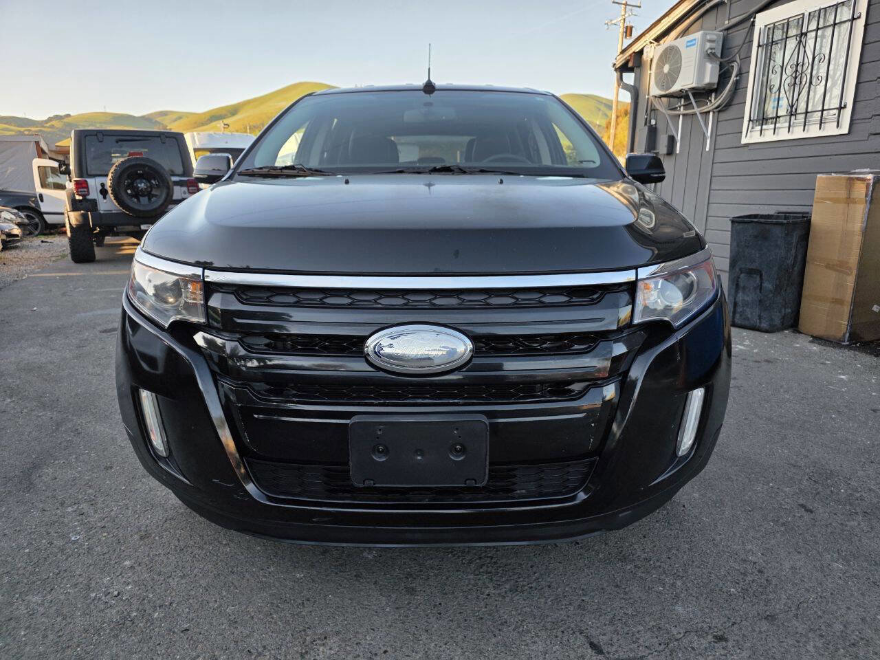 Used 2014 Ford Edge SEL w/ Equipment Group 205A image 4