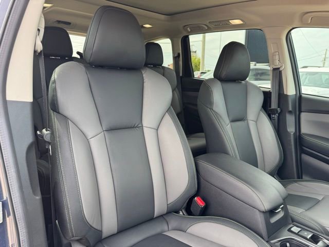 Used 2025 Subaru Ascent Onyx Edition image 26