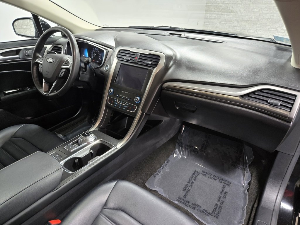 Used 2019 Ford Fusion SEL image 54