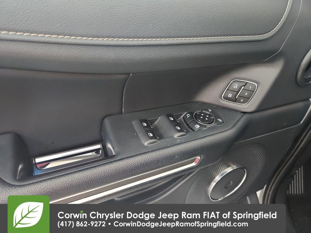 Used 2024 Ford Expedition Max XLT image 21