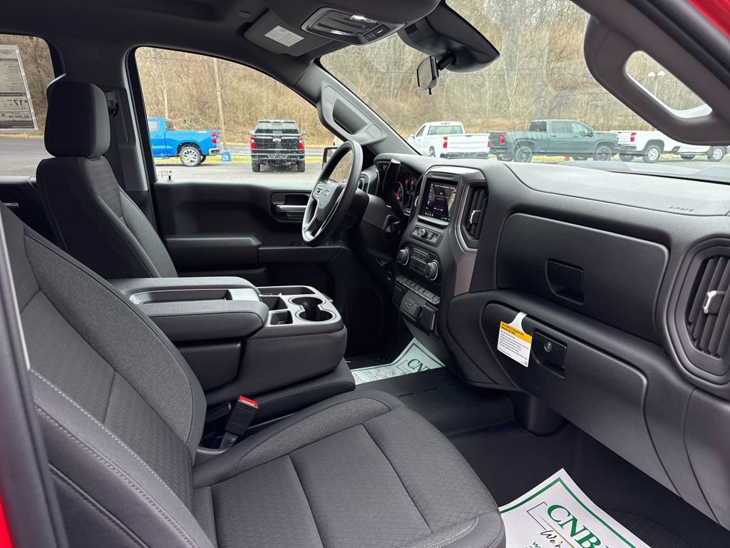 New 2026 Chevrolet Silverado 1500 Custom Trail Boss w/ LPO, Dark Essentials Package AWD/4WD image 16