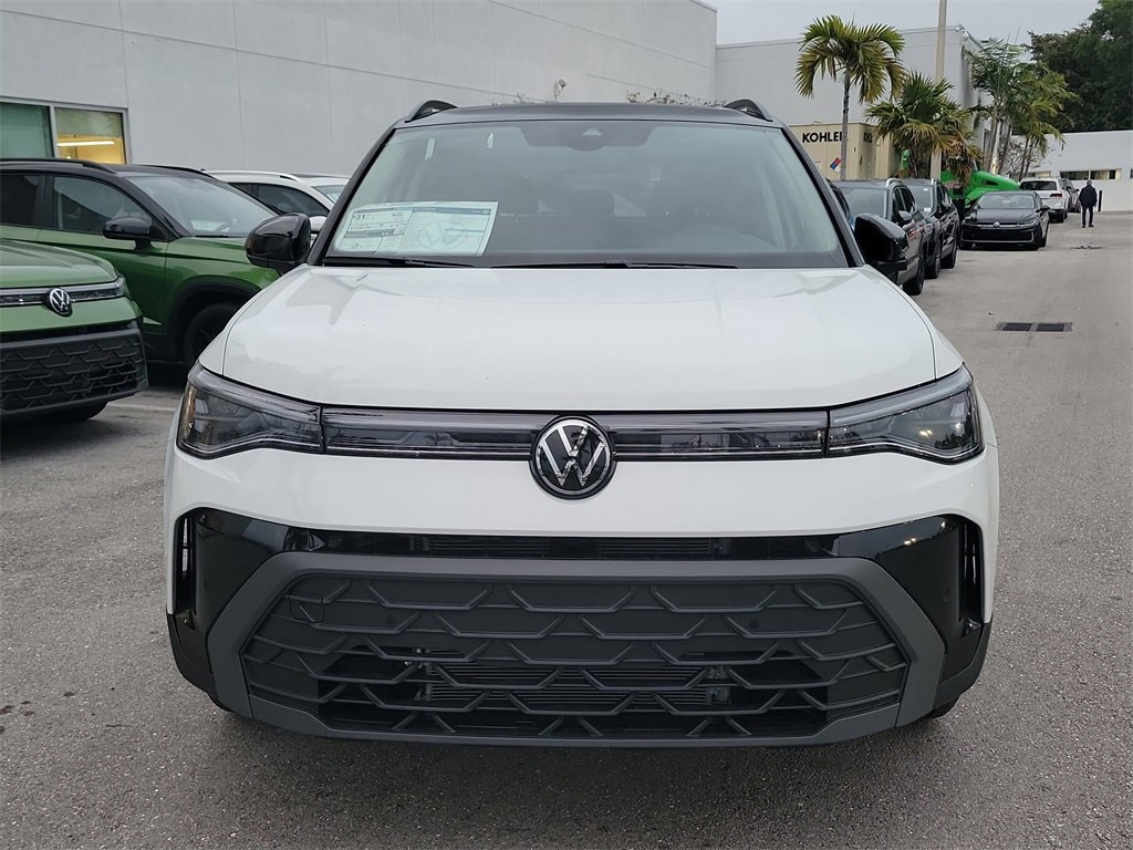 New 2026 Volkswagen Taos SE image 2