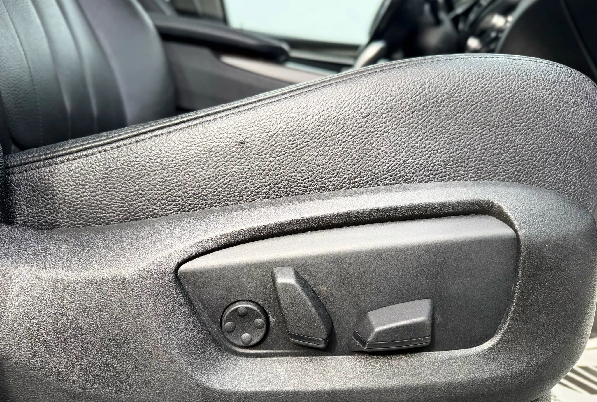 Used 2016 BMW X5 xDrive35d image 46