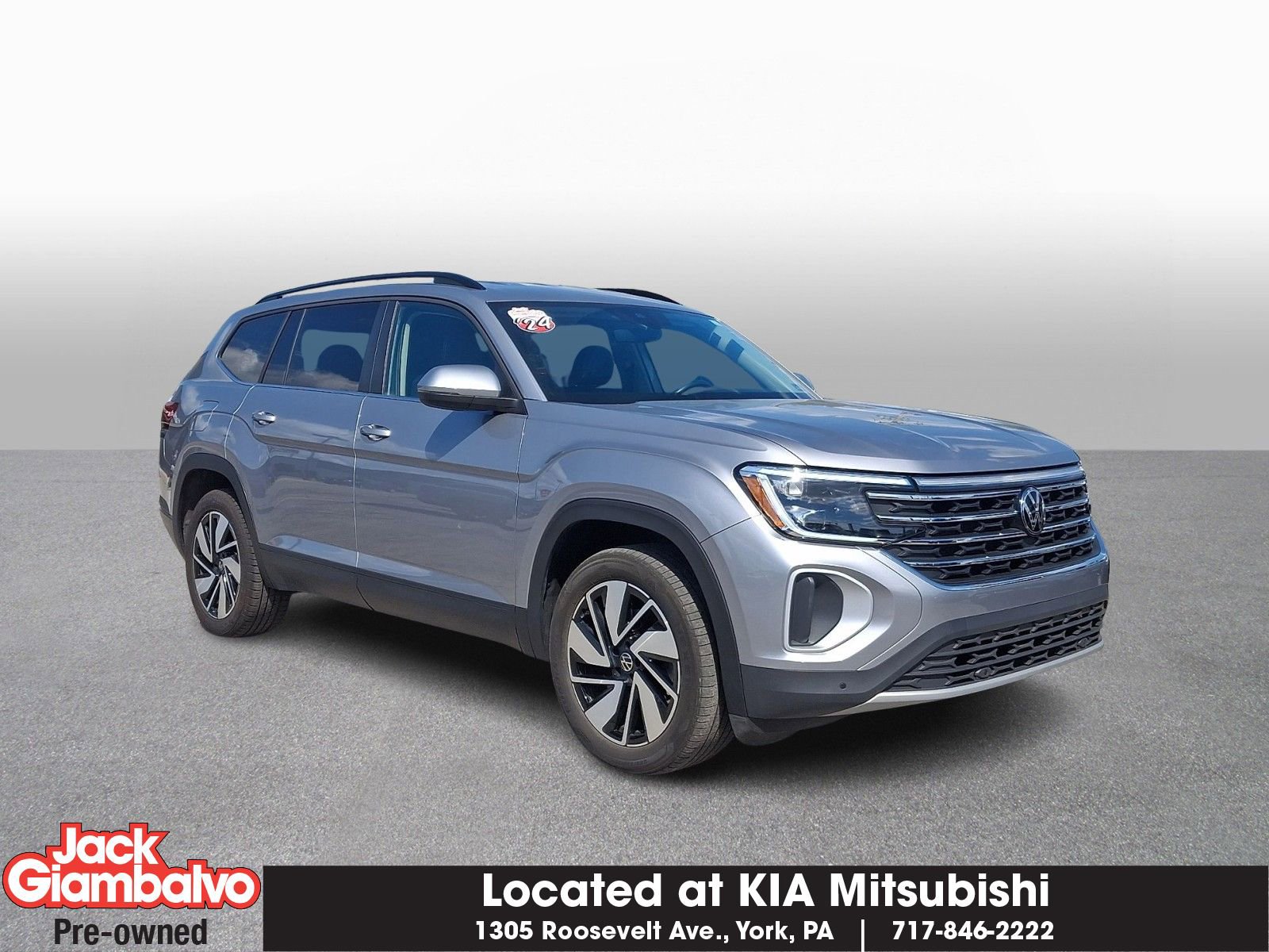 Used 2024 Volkswagen Atlas SE AWD/4WD image 1