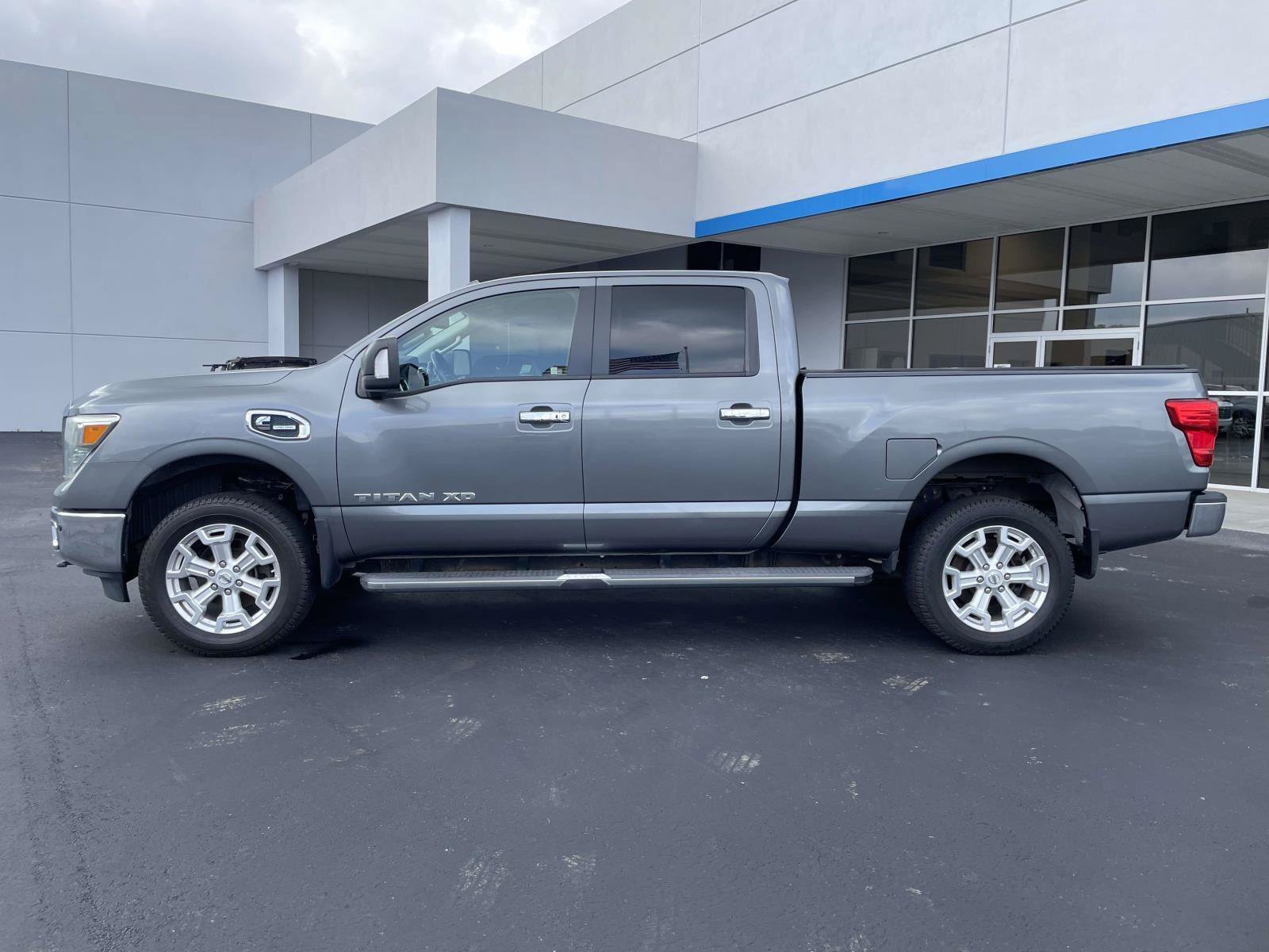 Used 2016 Nissan Titan SV AWD/4WD image 6