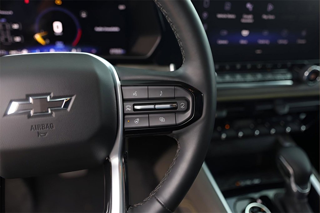 Used 2024 Chevrolet Colorado ZR2 w/ ZR2 Convenience Package III image 12