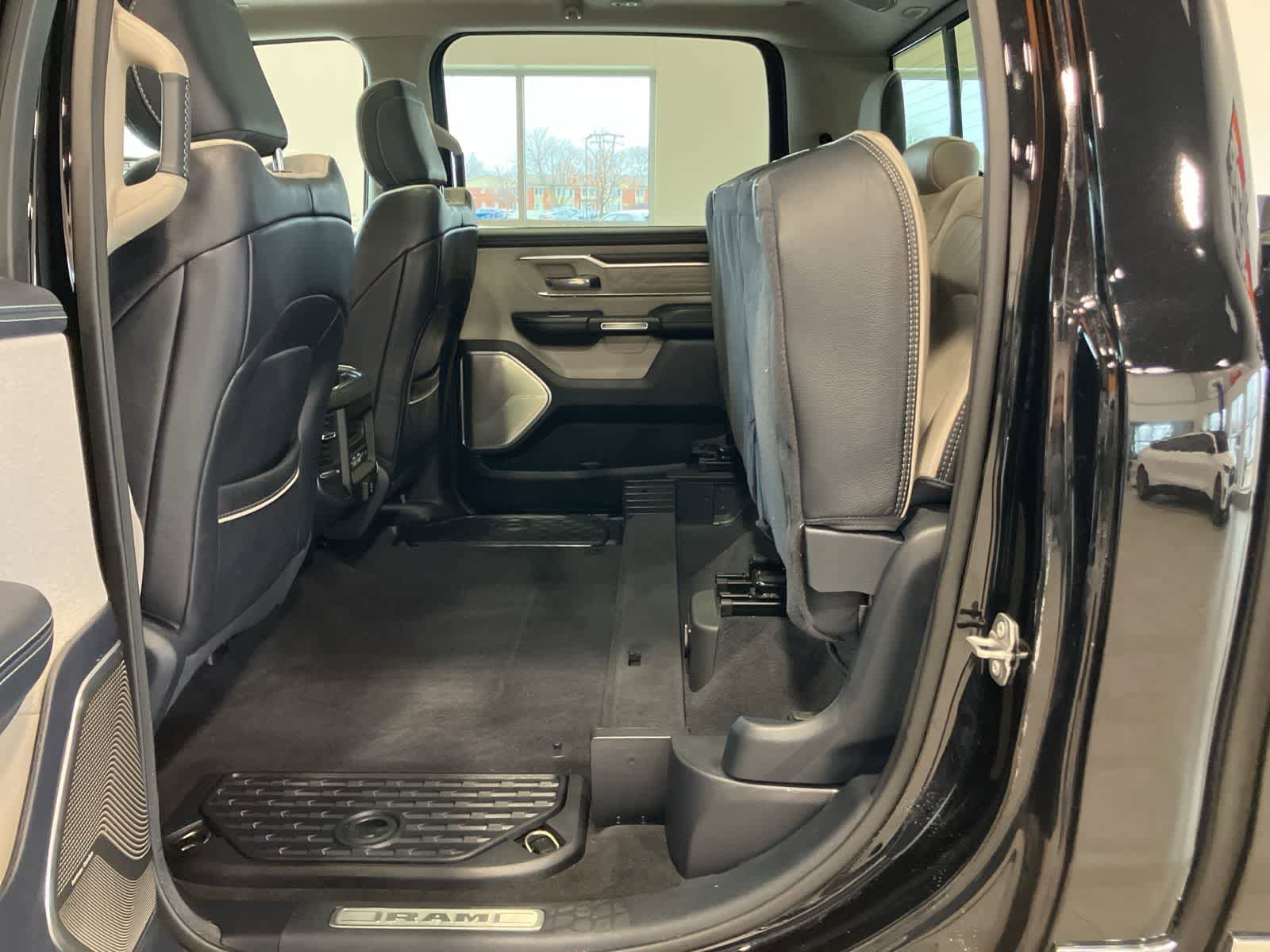 Used 2022 RAM 1500 Limited AWD/4WD image 32