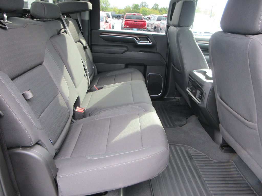 Certified 2024 Chevrolet Silverado 2500 LT w/ Midnight Edition AWD/4WD image 21