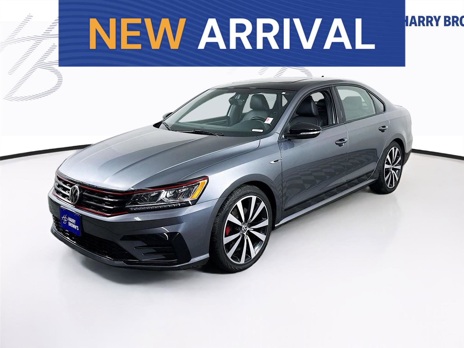 Used 2018 Volkswagen Passat 3.6 image 1