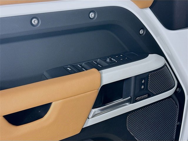 Certified 2023 Land Rover Defender 110 X-Dynamic SE image 20