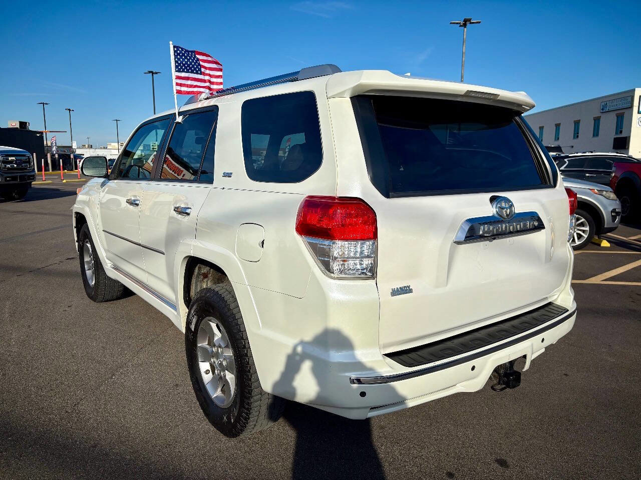 Used 2011 Toyota 4Runner SR5 w/ Premium Pkg w/Leather image 4