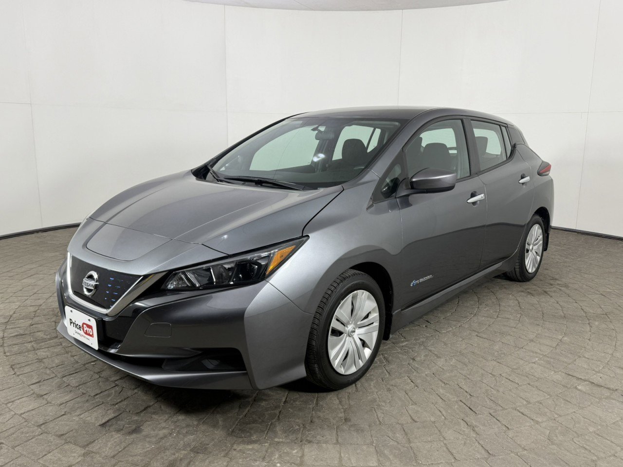 Used 2019 Nissan Leaf S w/ S Charge Package image 3