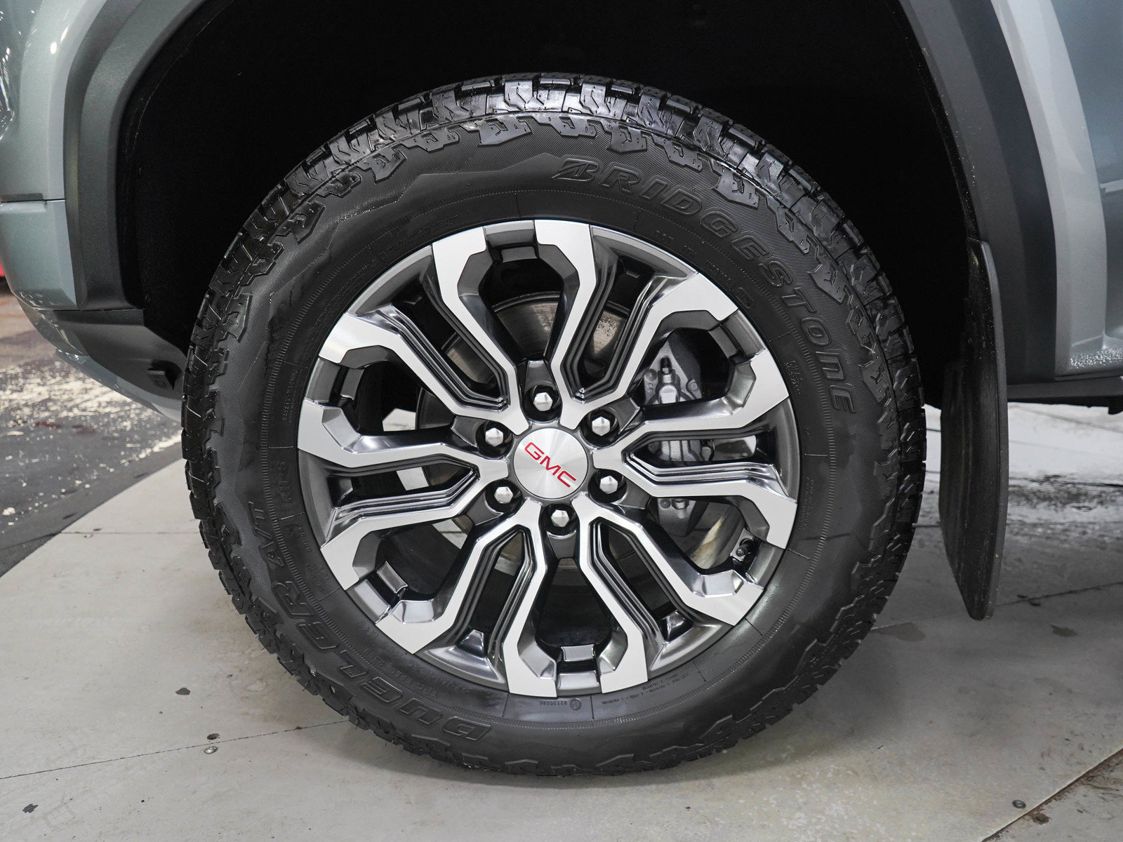 Used 2024 GMC Canyon Denali AWD/4WD image 31