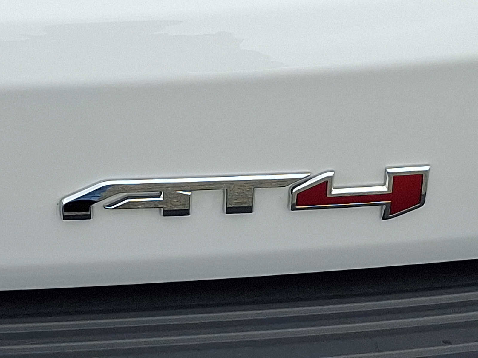 Used 2022 GMC Yukon AT4 image 35