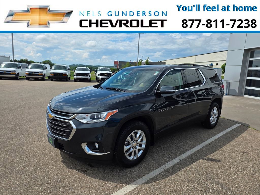 Used 2020 Chevrolet Traverse LT w/ Driver Confidence II Package AWD/4WD image 3
