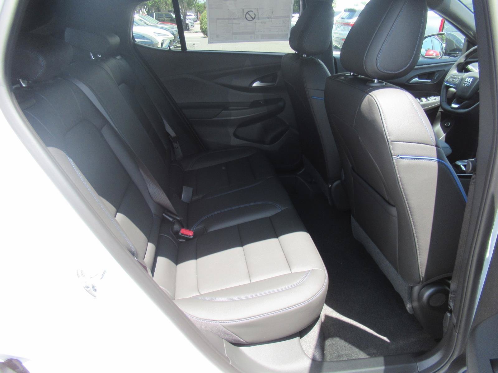 New 2026 Buick Envista Sport Touring w/ Convenience I Package FWD image 31